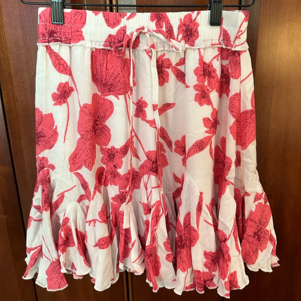 The Impeccable Pig floral mini skirt. Size M.